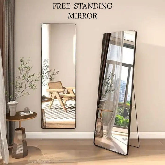 Free standing mirror