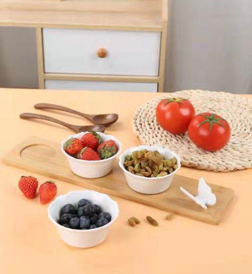 * 3 bowl snack + bamboo butterfly tray