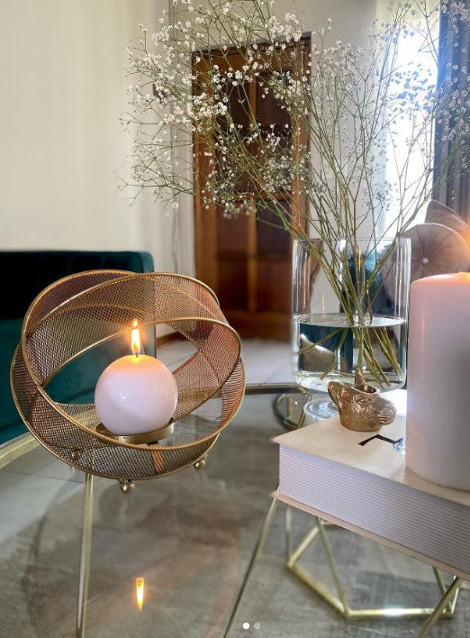 Gold candle holder