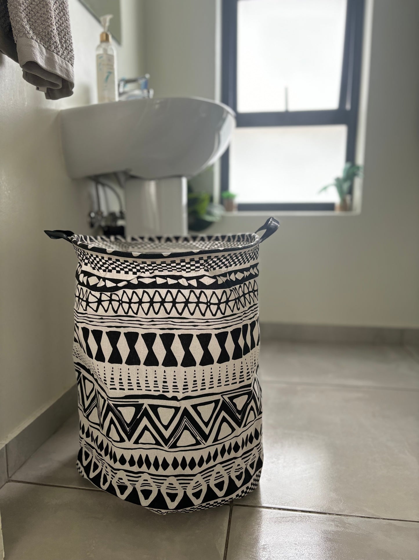 Laundry basket