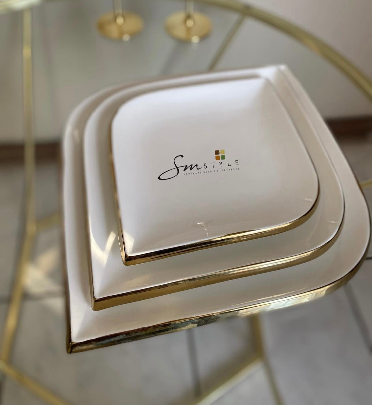 Luxury 18 piece dinner set