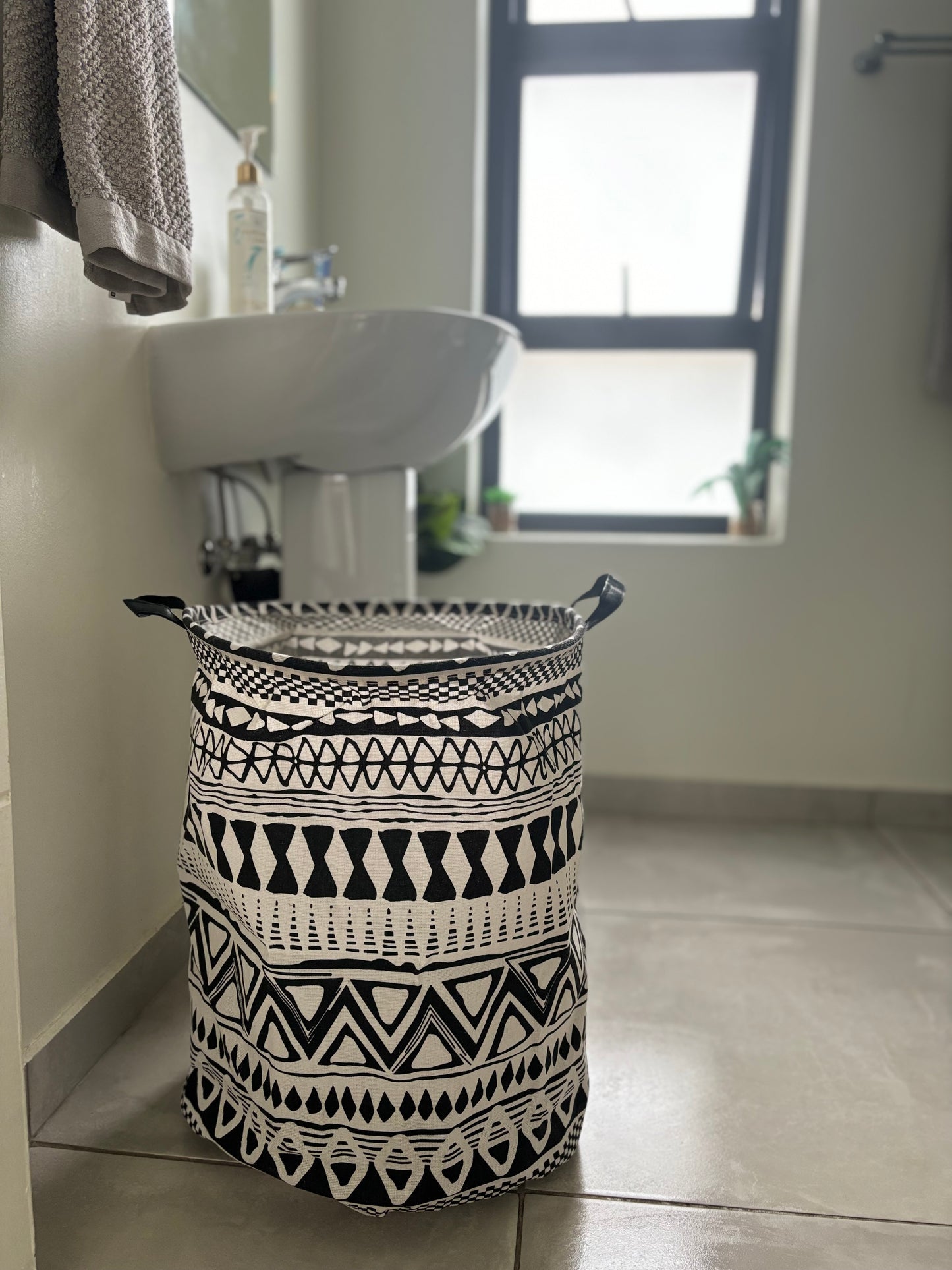 Laundry basket