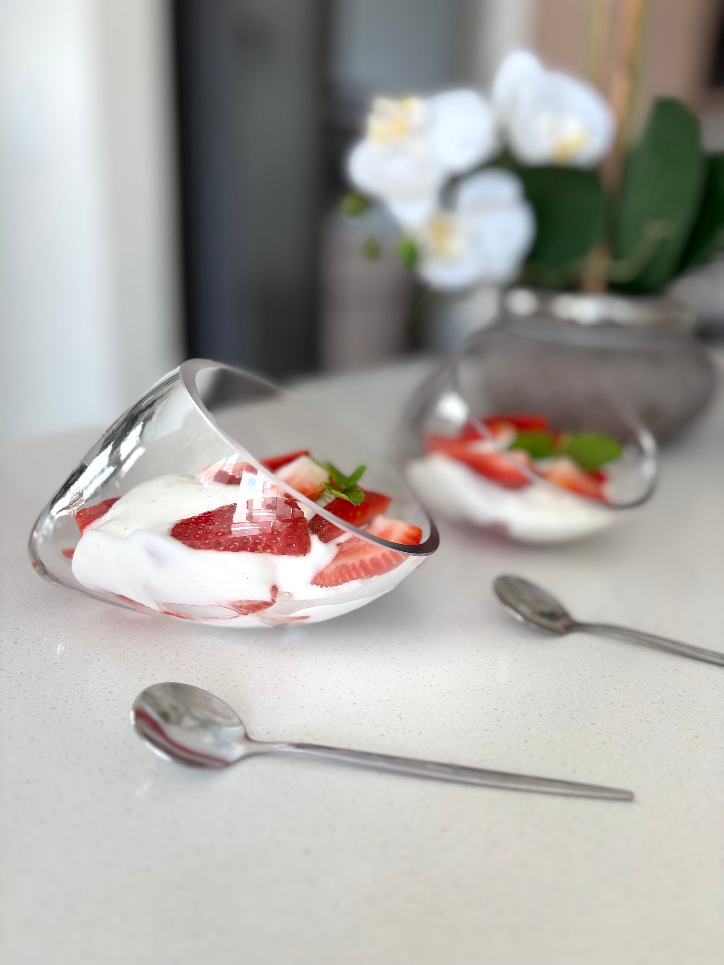 Clear lux dessert bowls
