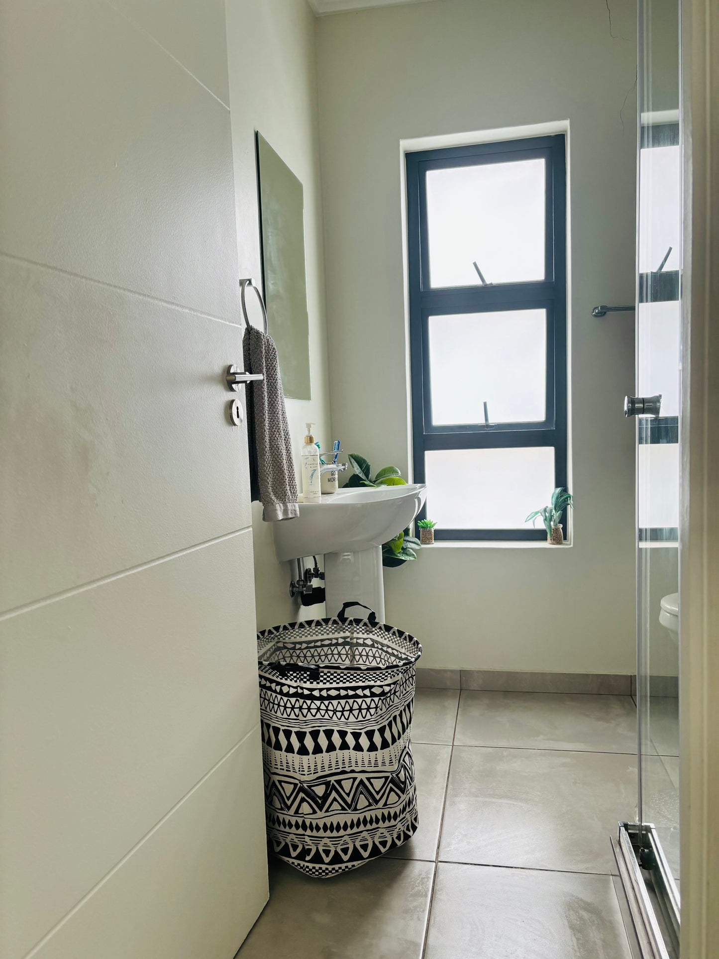 Laundry basket