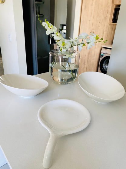 Slanted ceramic serving set